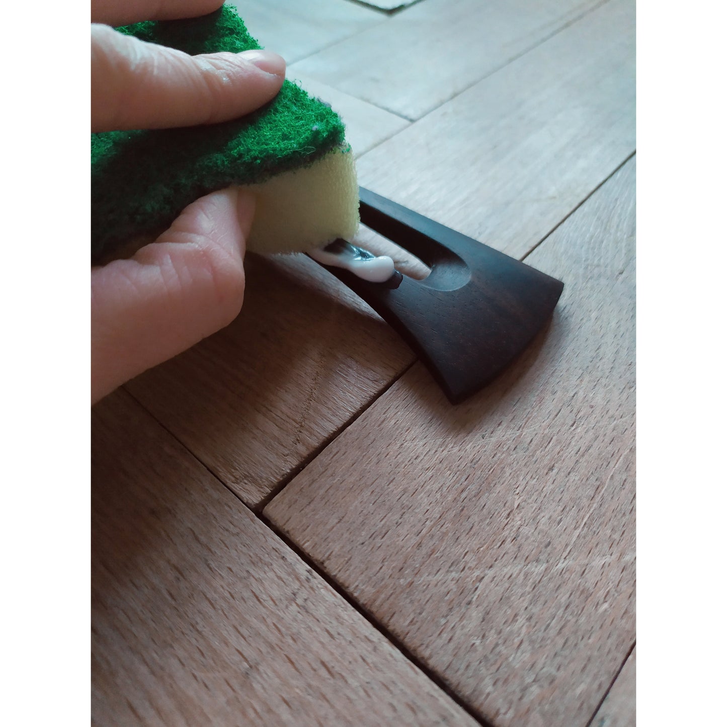 Care obout hair clip