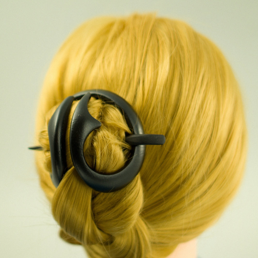 
            
                Load image into Gallery viewer, HAIR BARRETTE NO. 409 FUNKY
            
        